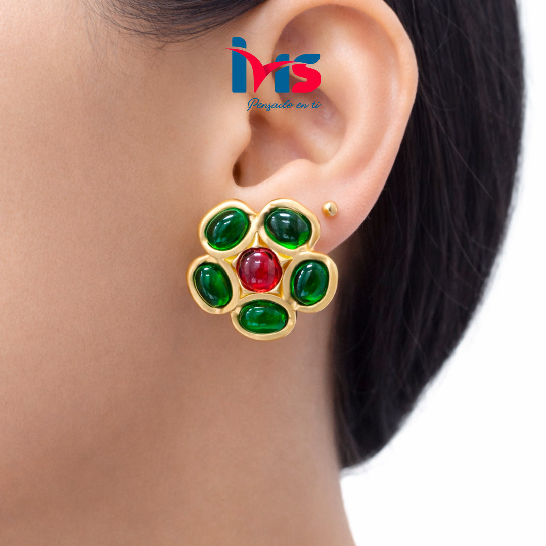 Aretes Flor Multicolor Verde & Rojo – Estilo Elegante.