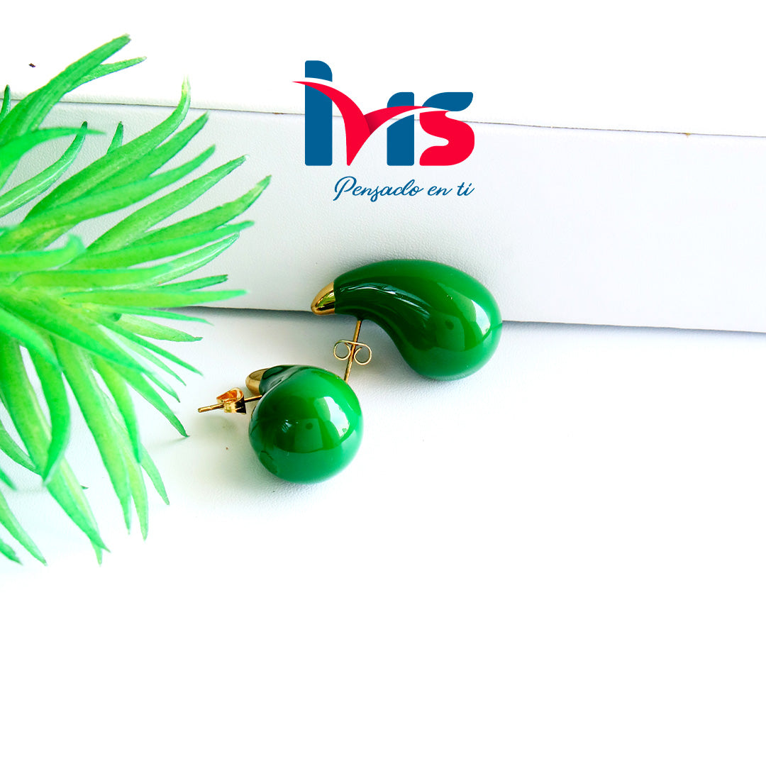 Aretes Asimétricos Verde Esmeralda – Acero Quirúrgico 316L Waterprof.