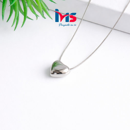 ✨ Collar Corazón Minimal Plateado – Acero Quirúrgico 316L Waterproof✨