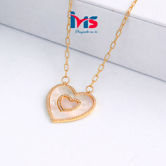 ✨ Collar Corazón con Concha de Nácar – Enchapado en Oro 18K.
