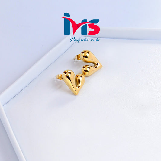 Aretes de Acero Quirúrgico 316L Waterproof – Corazón Minimalista Dorado.
