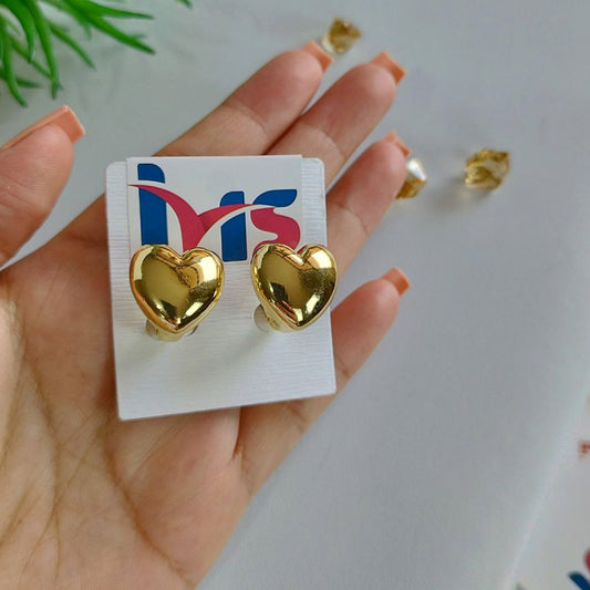 Aretes Corazón Dorado – Acabado Brillante