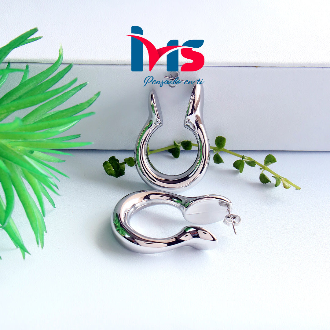 ✨ Aretes Curvos Plateados – Acero Quirúrgico 316L Waterproof✨